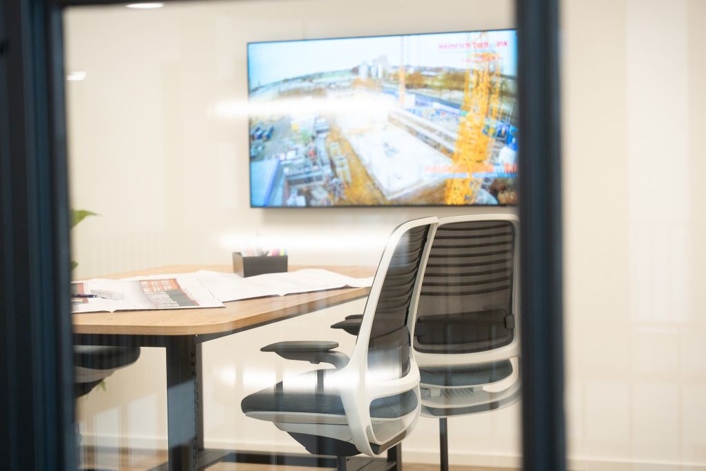 Wir betrachten Display- und Konferenzsysteme immer im Gesamtkontext der Büroausstattung,