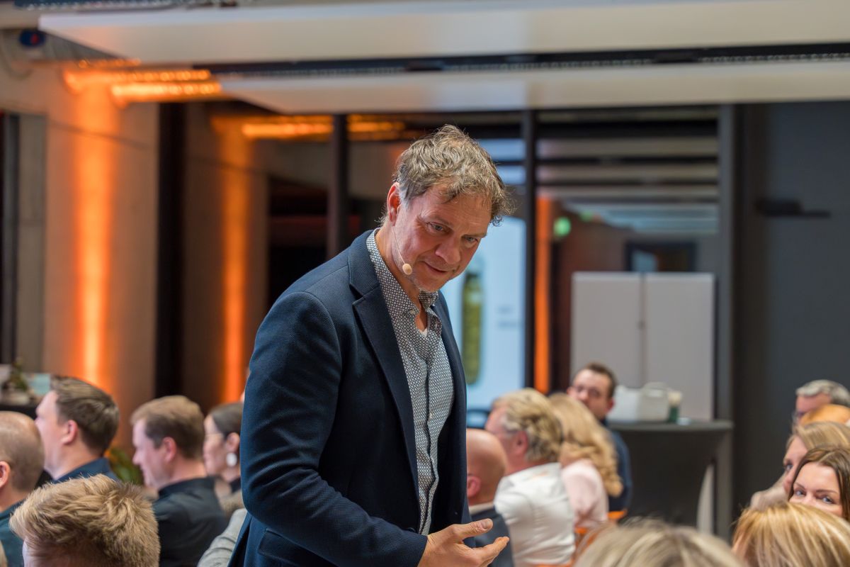 Prof. Dr. Volker Busch gibt wertvolle Impulse zum Thema Mut und Zuversicht