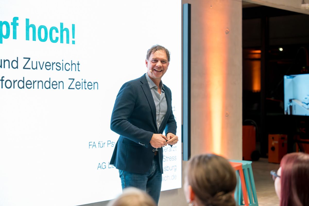 Authentisch cooler Vortrag von Prof. Dr. Volker Busch