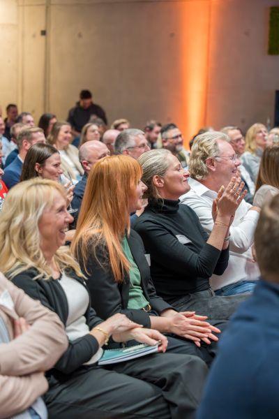 Innovatives Ambiente, gepaart mit interessanten Gästen ergibt eine exklusive Veranstaltung
