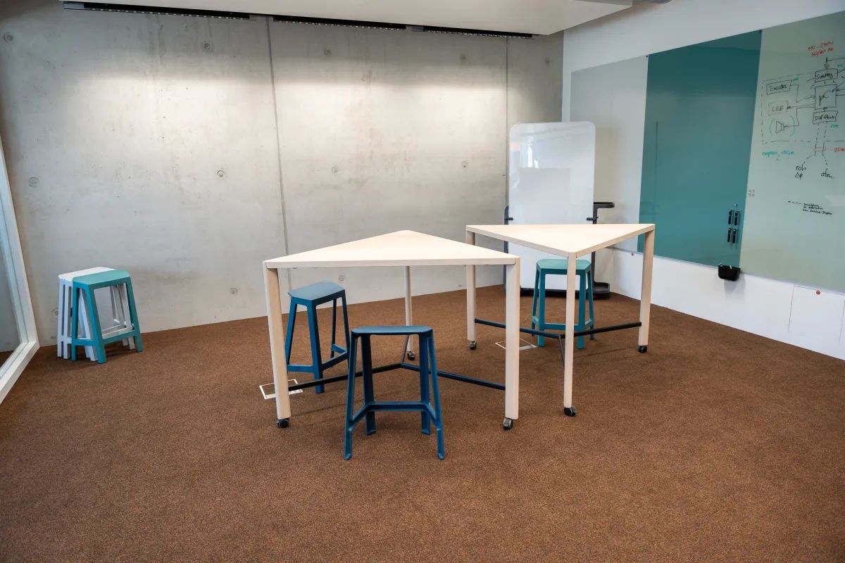 Wir verbinden strategische PLanung, gestalterische Qualität und technische Exepertise zu durchdachten Raumkonzepten.