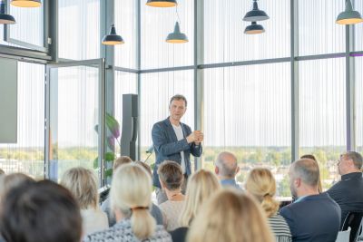 Thies work out bedeutet - Exklusive Lokation, entpanntes Netzwerken, leckeres Fingerfood