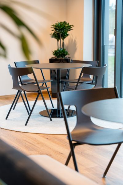 Das wandelbare Work Café bietet eine wandelbare Eventfläche für Veranstaltungen