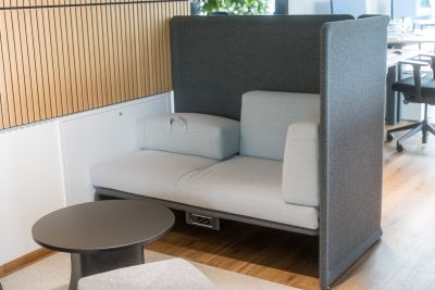 Sessel, Stühle, Hocker, Bänke - mehr Vielfalt für die neue Arbeitswelt