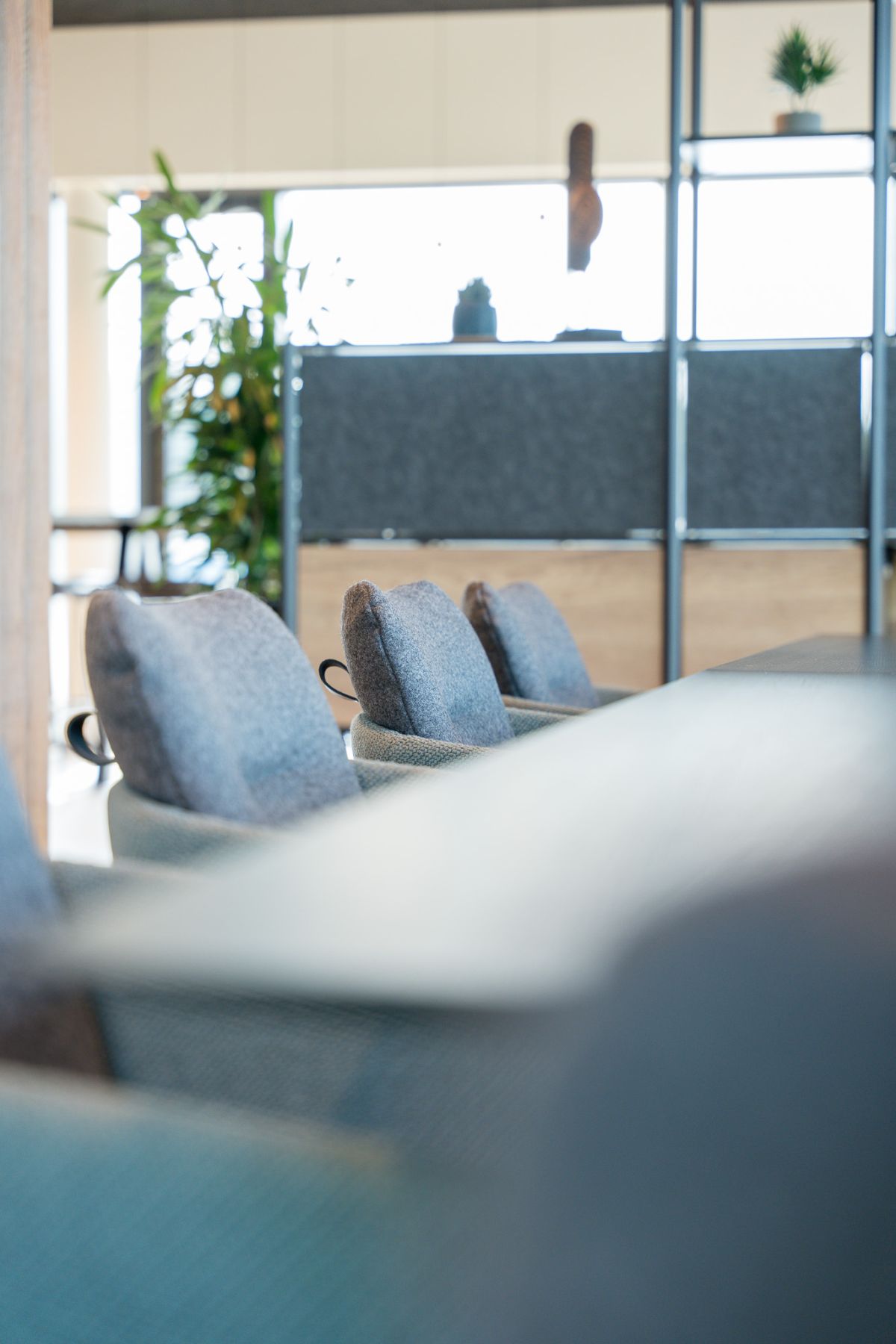 Die bequemen Sessel bieten den perfekten Sitzkomfort auch für ländere Meetings