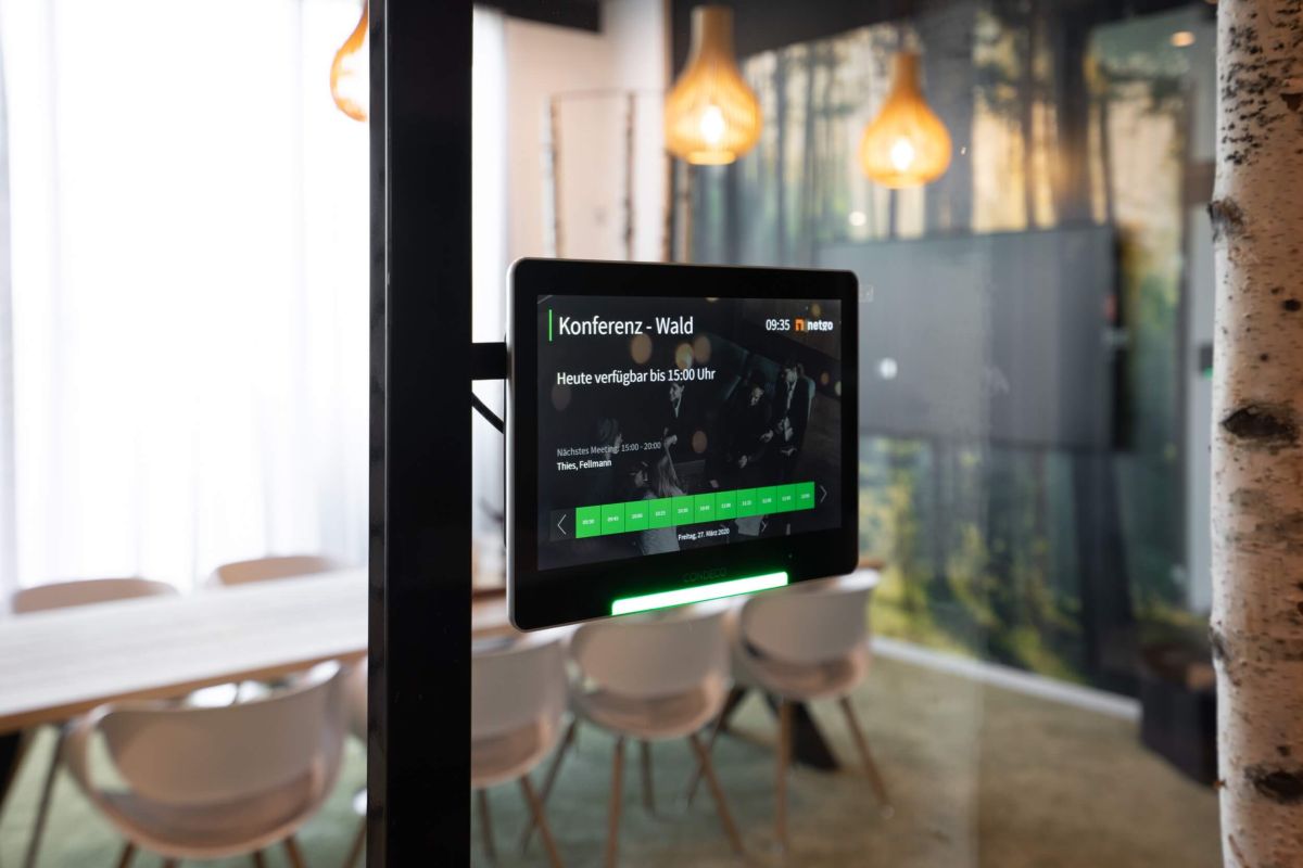 Digitale Türschilder - Raumbuchungssystem