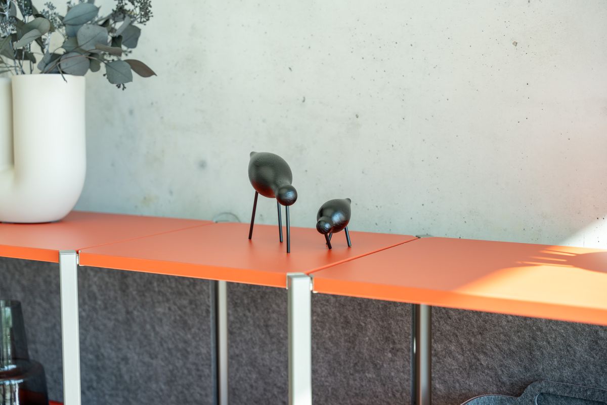 Dekorative Accessories runden das moderne New Office ab